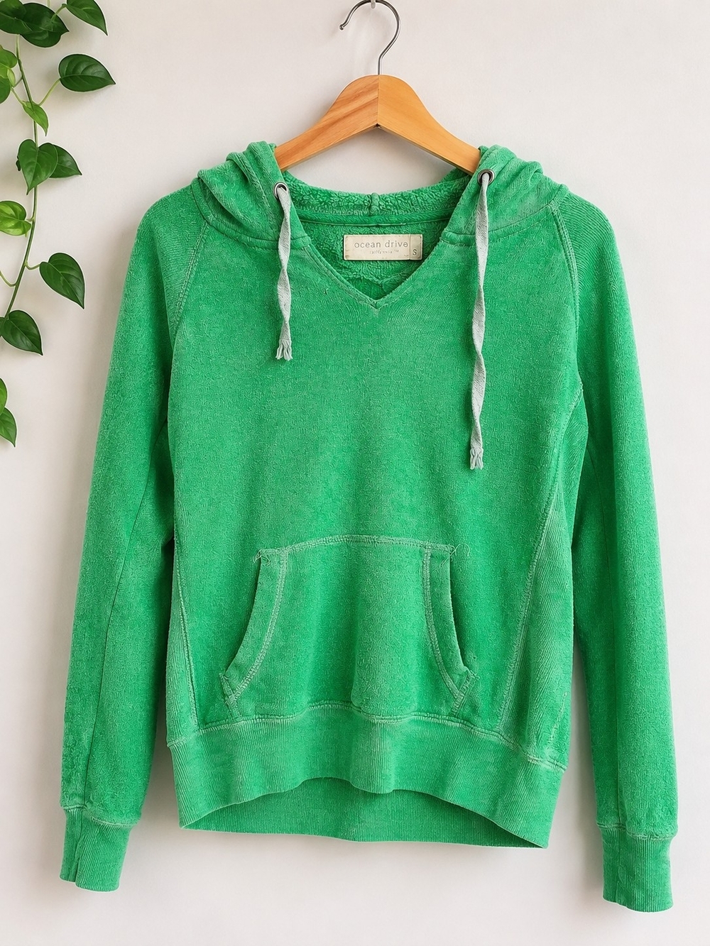 Ocean Drive Kelly Green Hooded Pullover Sweatshirt
